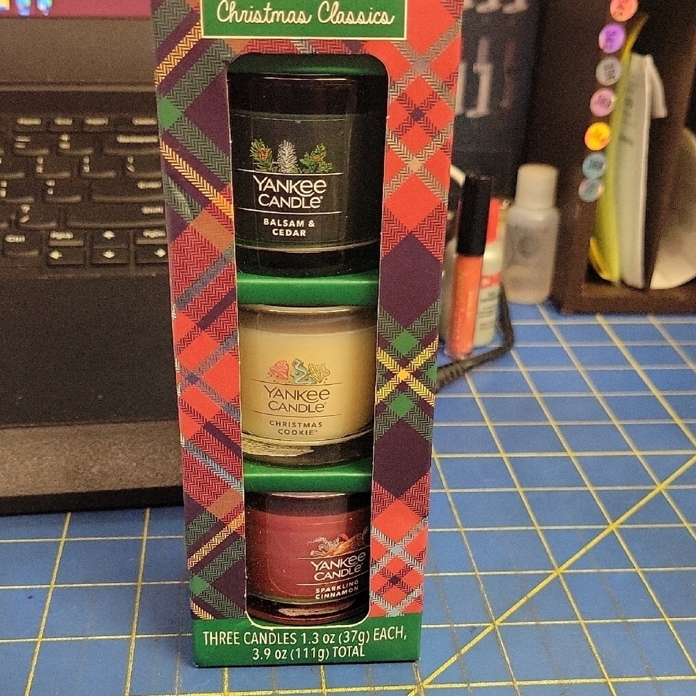 Yankee Candle Christmas Classics Festive Trio Set New In Box
